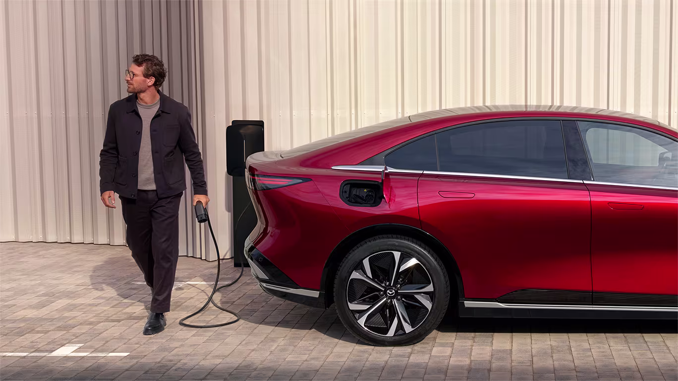 02 Mazda6e Gallery Navigation Desktop 2 Charging 2